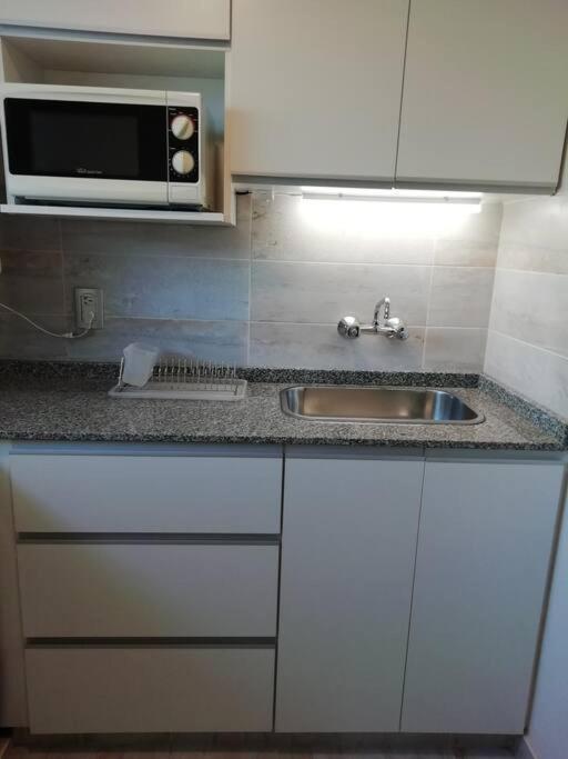 Apartamento PETIT RIVADAVIA en el corazón de Mendoza Exterior foto